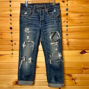 American Eagle Tomgirl Ripped Distressed Jeans Medium Wash